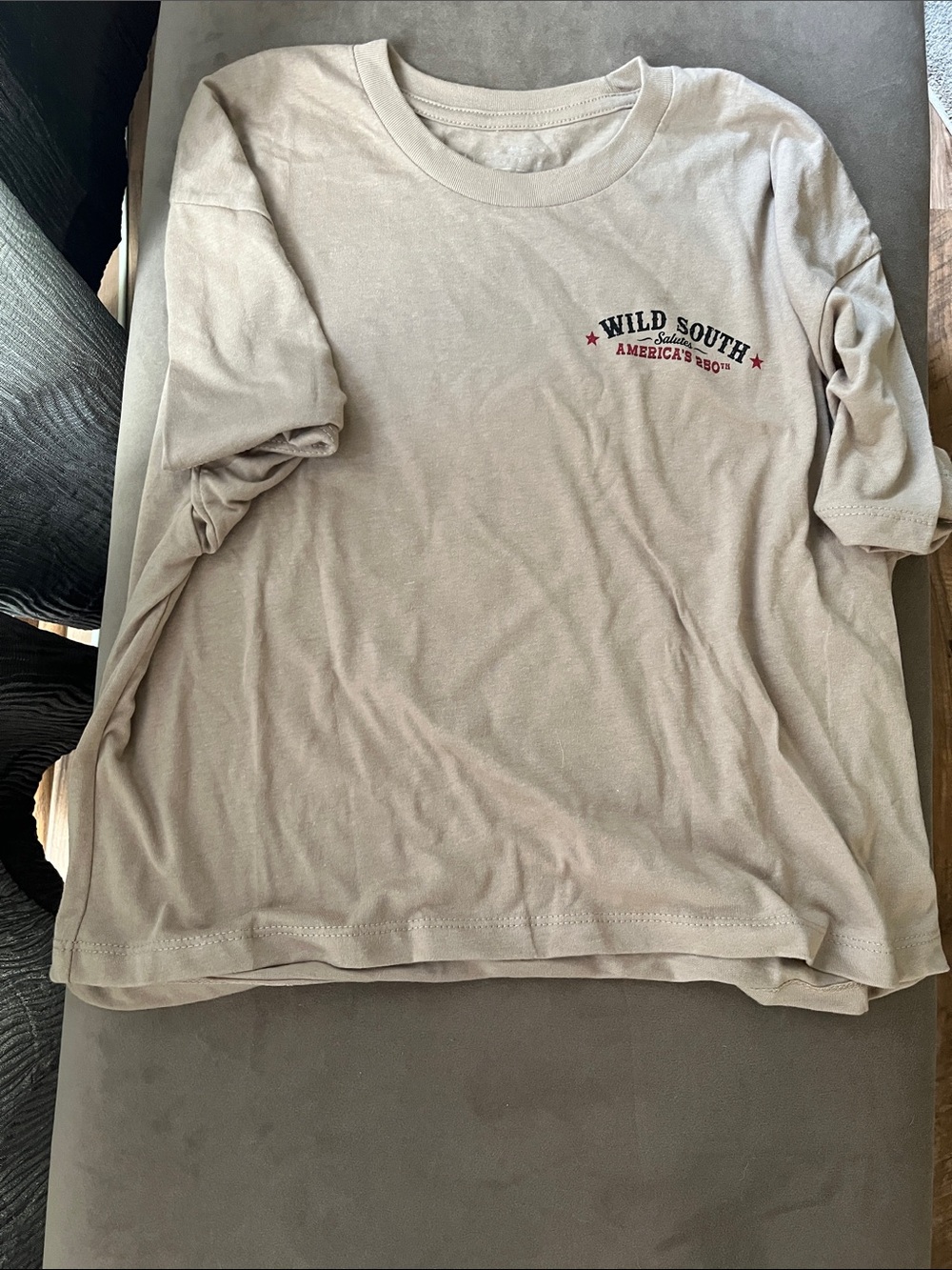 Short Sleeve Cropped Tee in Light Beige